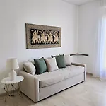 Michelle With Private Parking Apartamento *