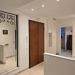 Michelle With Private Parking Apartamento