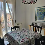 Michelle With Private Parking Apartamento *