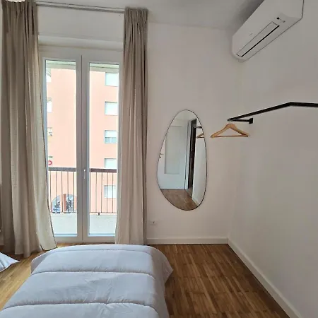 Michelle With Private Parking Lejlighed *