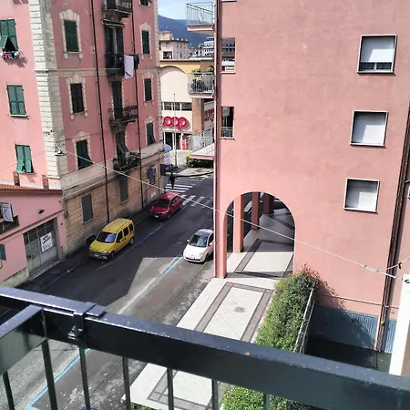 Michelle With Private Parking *