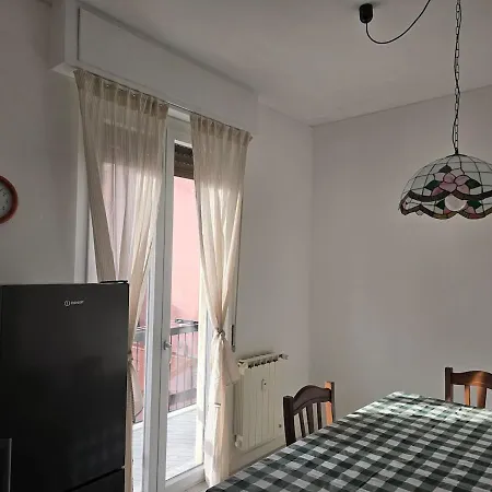 Michelle With Private Parking *