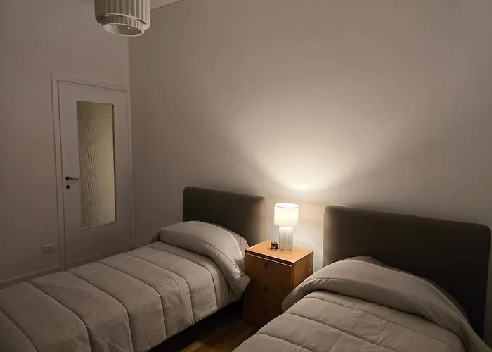 Apartment Michelle With Private Parking La Spezia