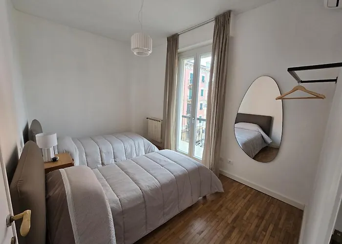 Michelle With Private Parking * La Spezia