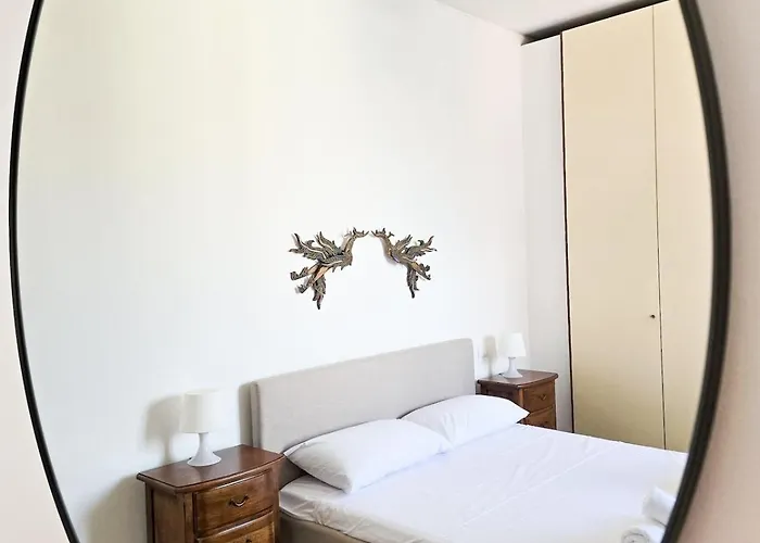 Michelle With Private Parking * Специя