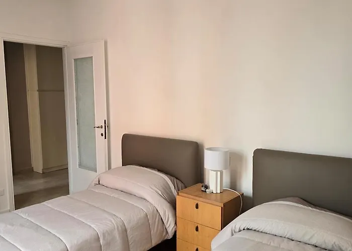 Apartment Michelle With Private Parking La Spezia