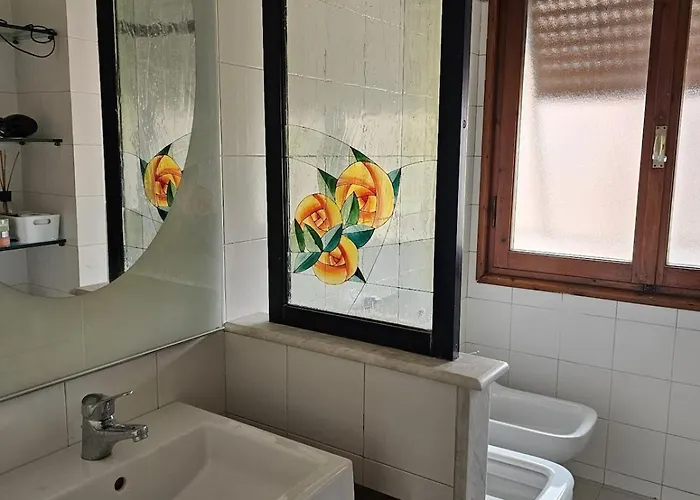 Michelle With Private Parking *