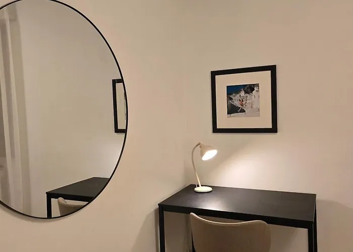 Апартаменты Michelle With Private Parking