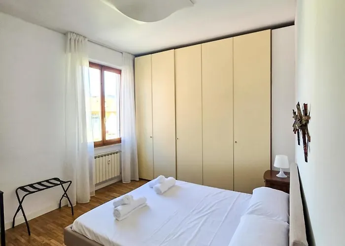 Апартаменты Michelle With Private Parking Специя