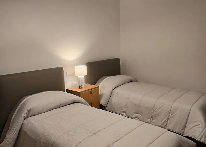 Michelle With Private Parking *