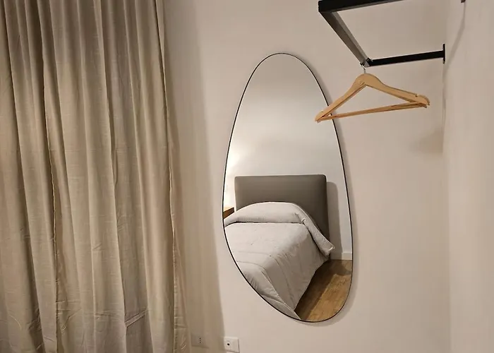 Michelle With Private Parking La Spezia